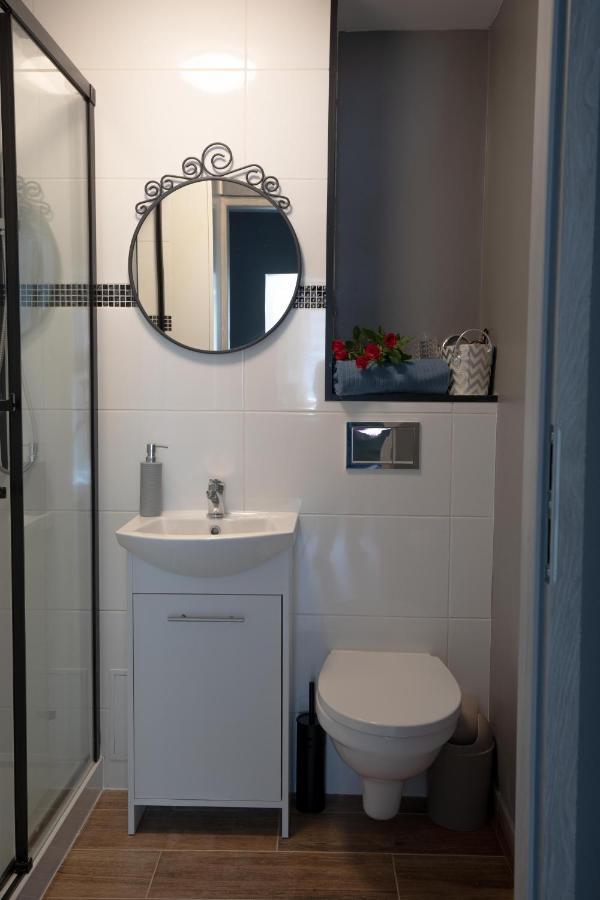 Apartament Wika Warsaw Ngoại thất bức ảnh